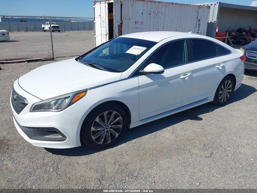 5NPE34AF3FH057909 2015 HYUNDAI SONATA photo no. 2