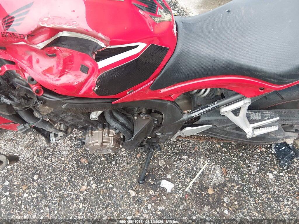 MLHRC7407J5400446 2018 HONDA CBR650 photo no. 9
