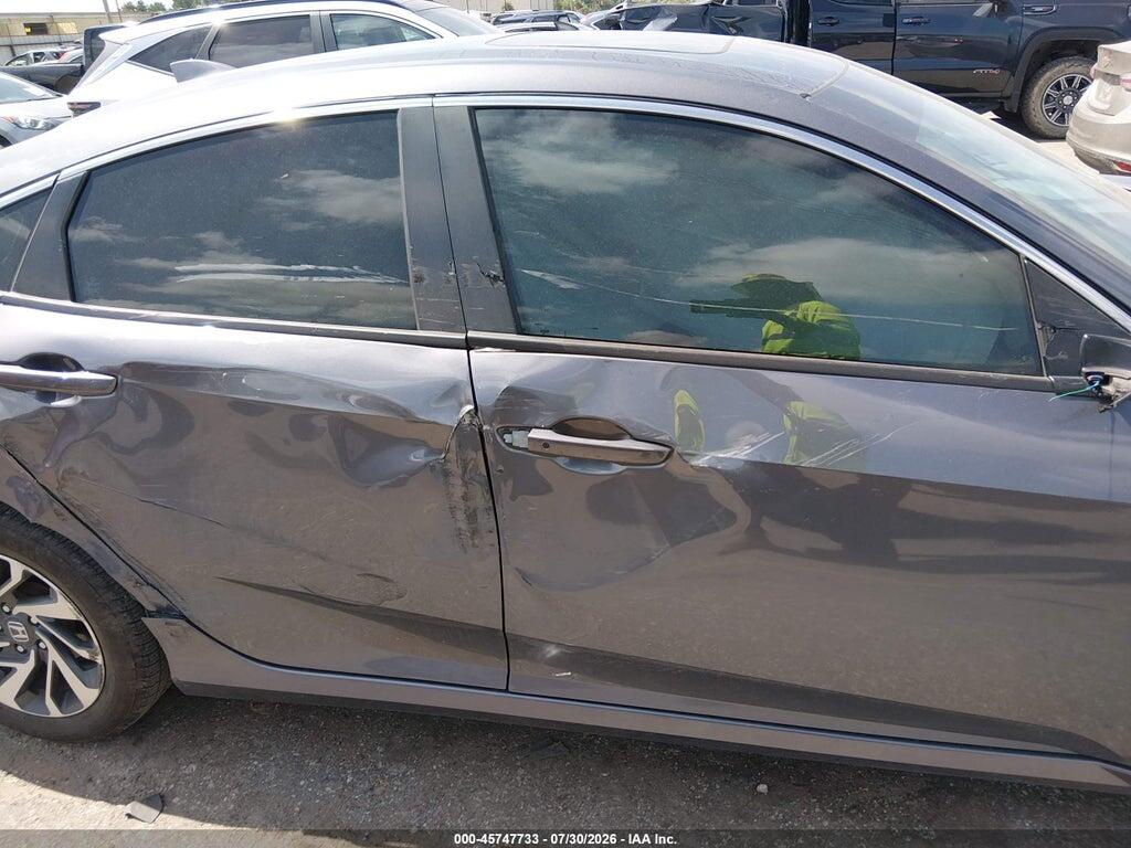 19XFC2F78JE019423 2018 HONDA CIVIC photo no. 6
