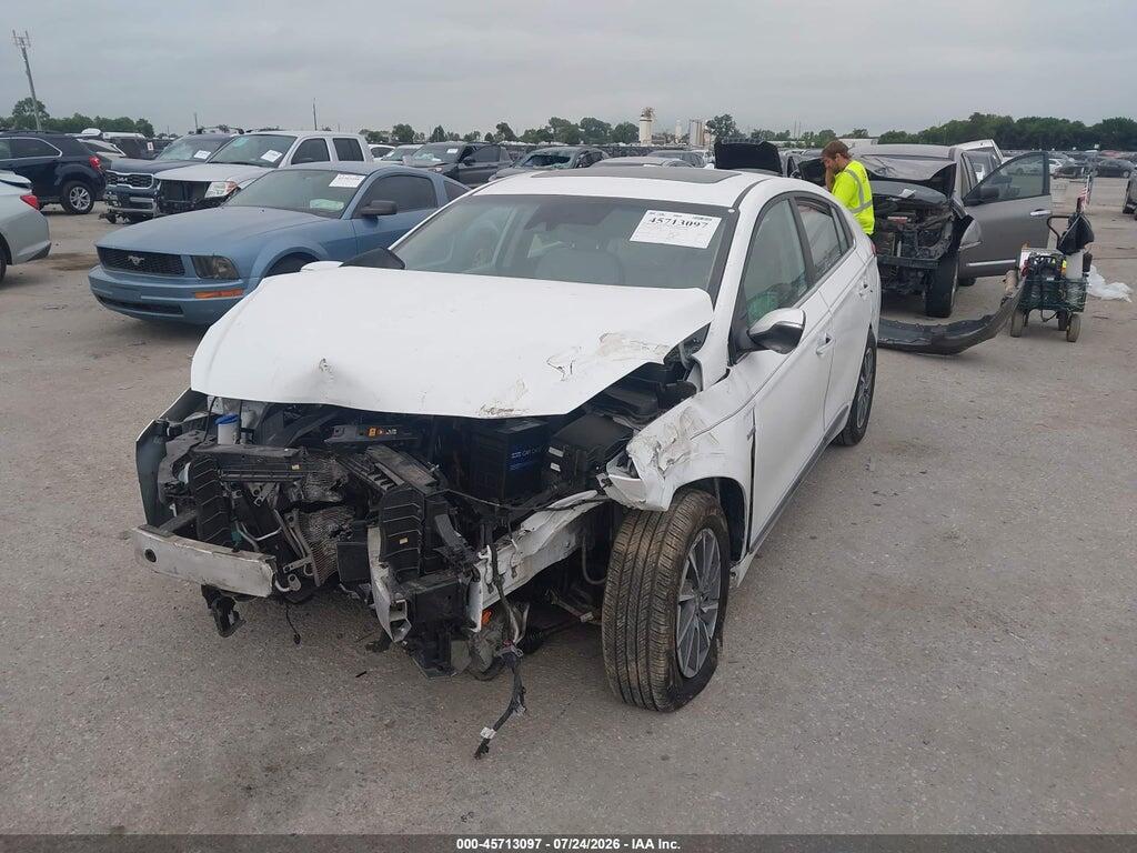 KMHC85LJ0LU076494 2020 HYUNDAI IONIQ ELECTRIC photo no. 2