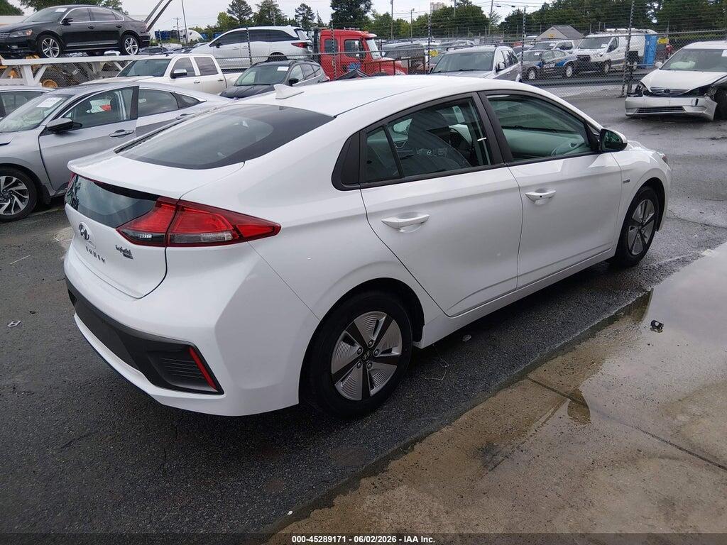 KMHC65LC7LU220341 2020 HYUNDAI IONIQ HYBRID photo no. 4
