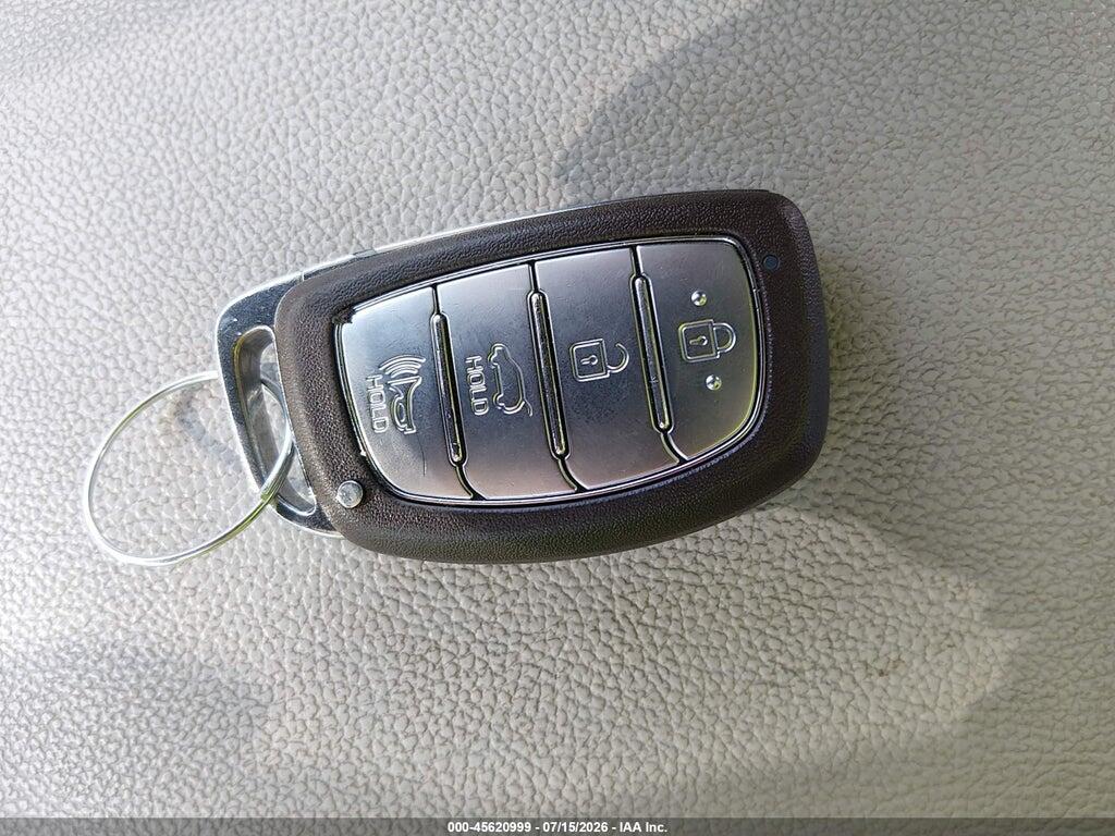 KMHC75LC9LU231239 2020 HYUNDAI IONIQ HYBRID photo no. 11