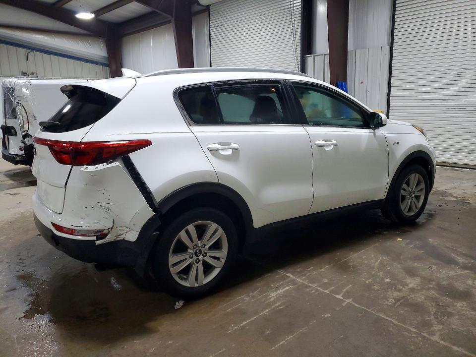 KNDPMCAC0H7244540 2017 KIA SPORTAGE photo no. 3