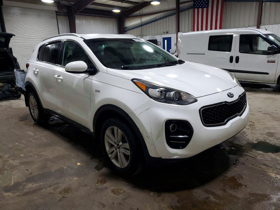 KNDPMCAC0H7244540 2017 KIA SPORTAGE photo no. 4