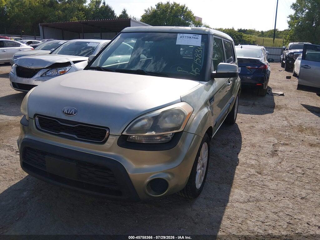 KNDJT2A61D7504368 2013 KIA SOUL photo no. 2