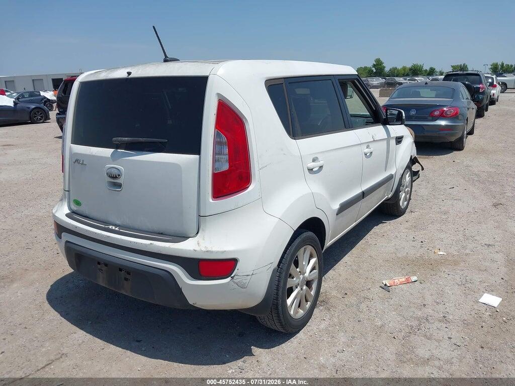 KNDJT2A61D7482419 2013 KIA SOUL photo no. 4