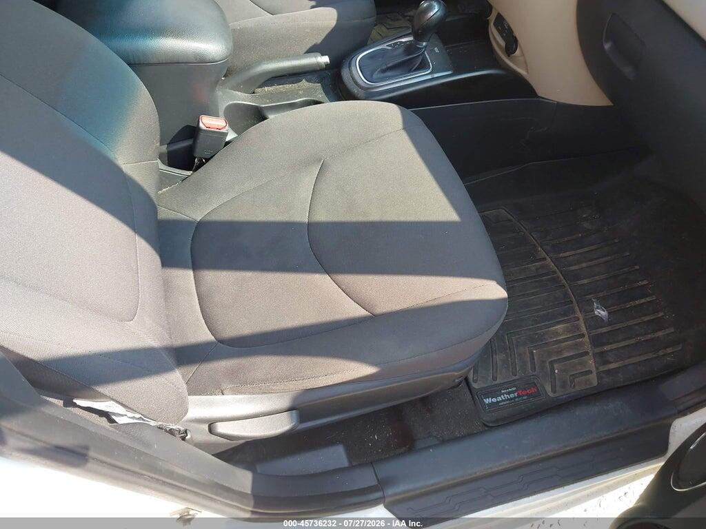 KNDJT2A60D7554761 2013 KIA SOUL photo no. 5