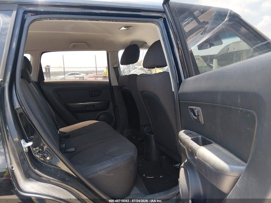 KNDJT2A50D7750318 2013 KIA SOUL photo no. 8