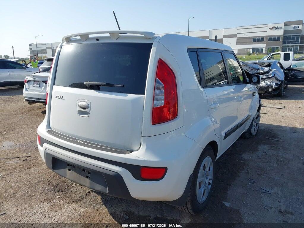 KNDJT2A56D7772162 2013 KIA SOUL photo no. 4