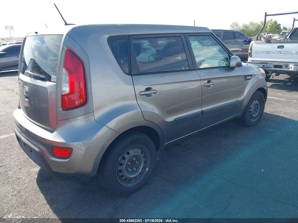 KNDJT2A56D7605624 2013 KIA SOUL photo no. 4
