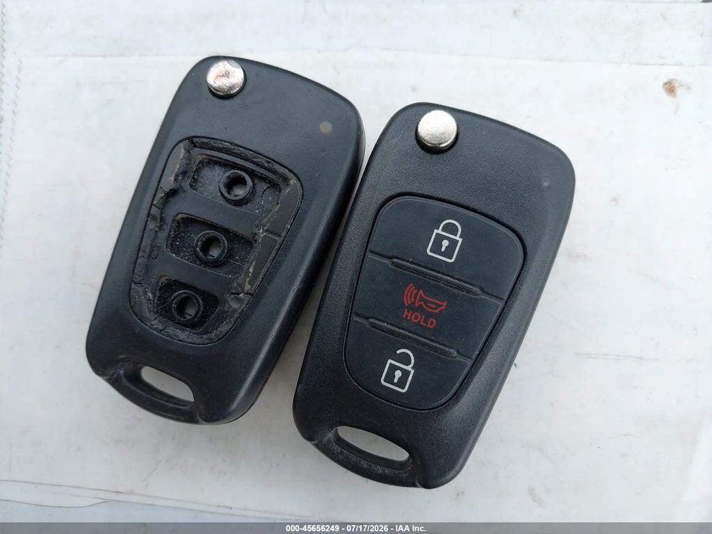 KNDJT2A66D7770825 2013 KIA SOUL photo no. 11