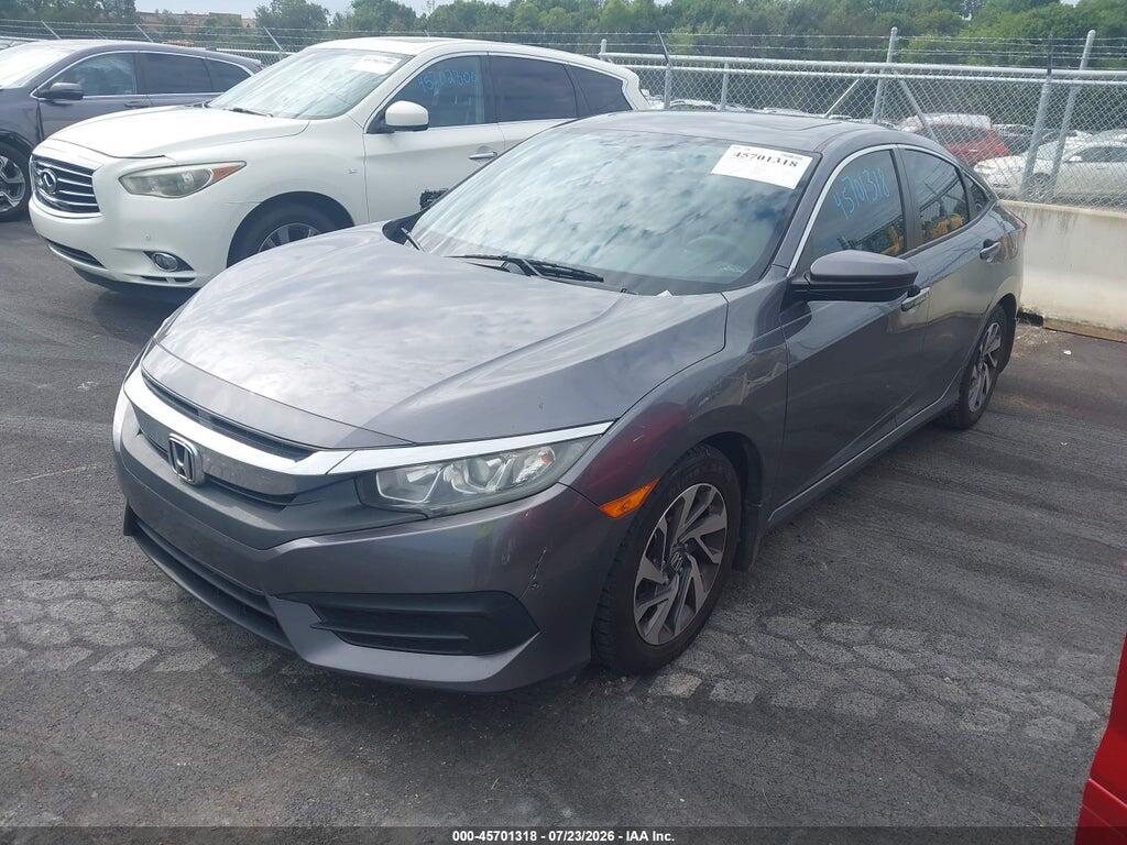19XFC2F73JE040969 2018 HONDA CIVIC photo no. 2