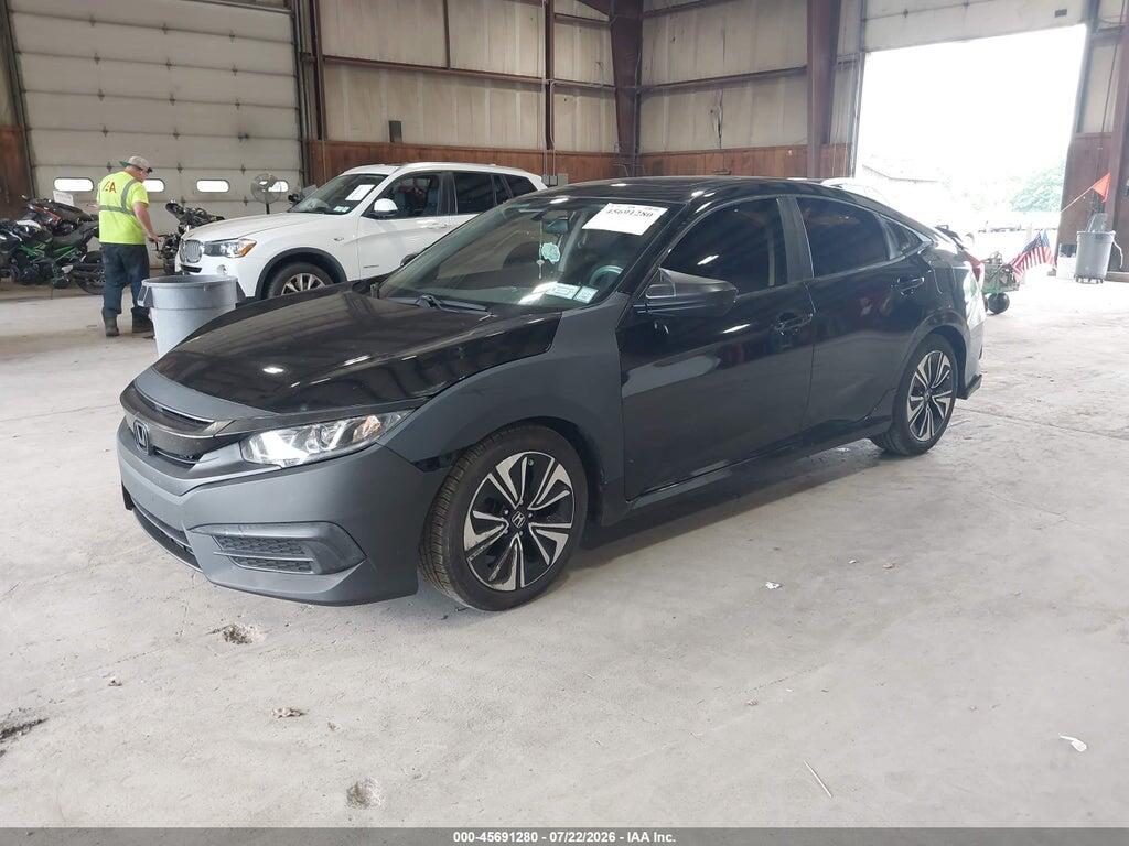 JHMFC1F37JX028829 2018 HONDA CIVIC photo no. 2
