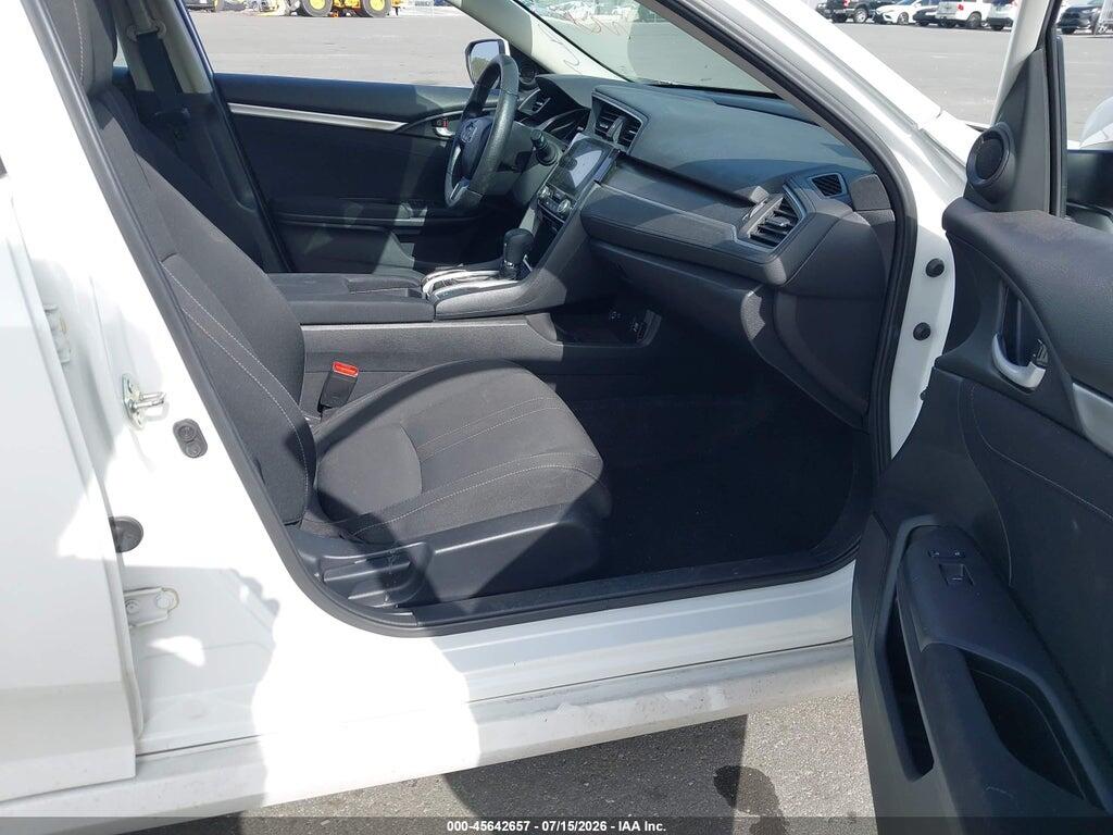 19XFC2F7XJE016667 2018 HONDA CIVIC photo no. 5