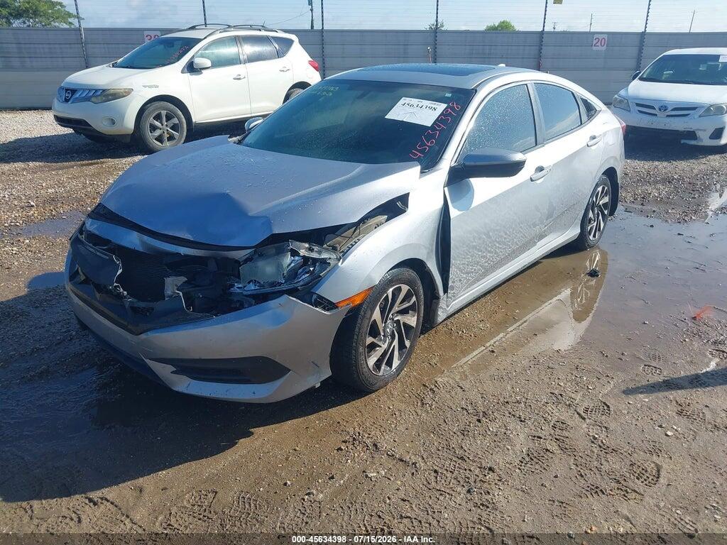 2HGFC2F7XJH572886 2018 HONDA CIVIC photo no. 2