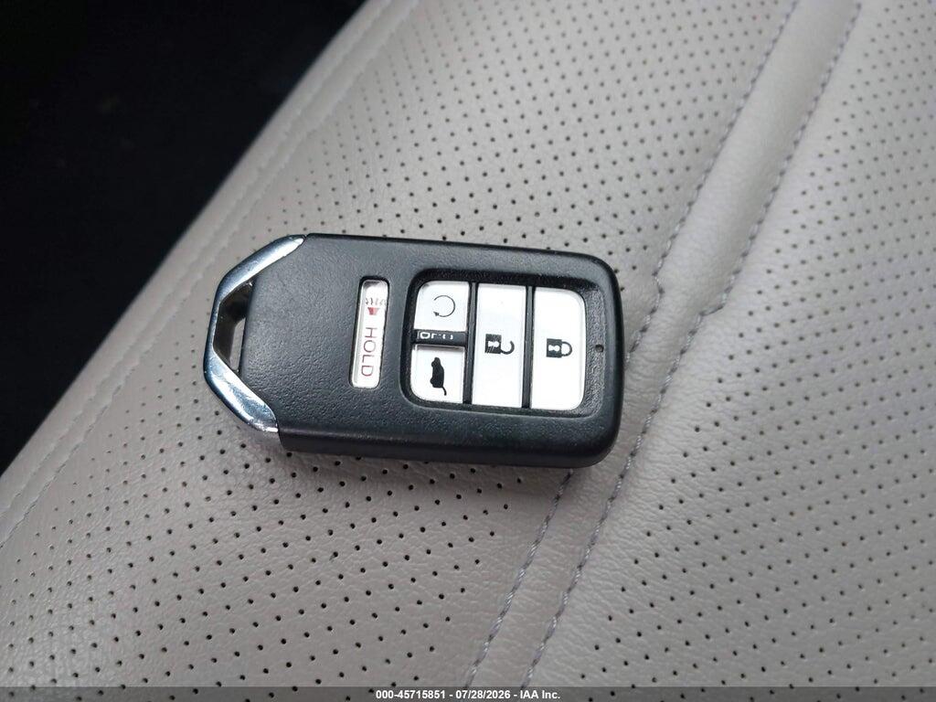 5J6RW2H87JA000692 2018 HONDA CR-V photo no. 11