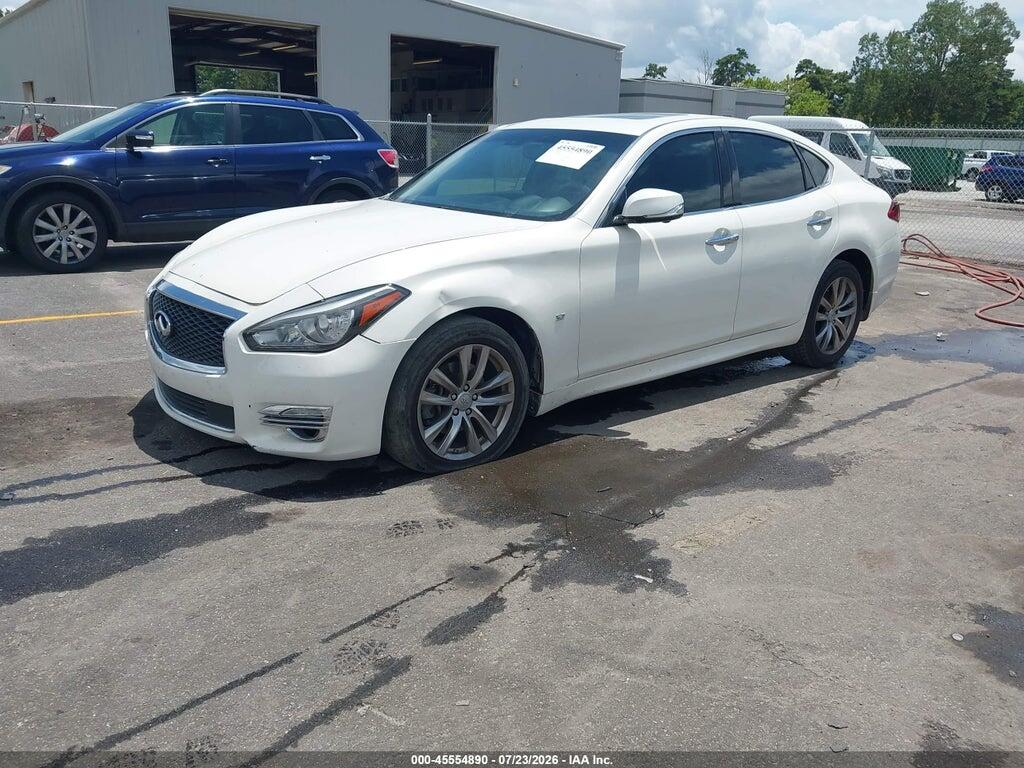 JN1BY1AP1FM541209 2015 INFINITI Q70 photo no. 2