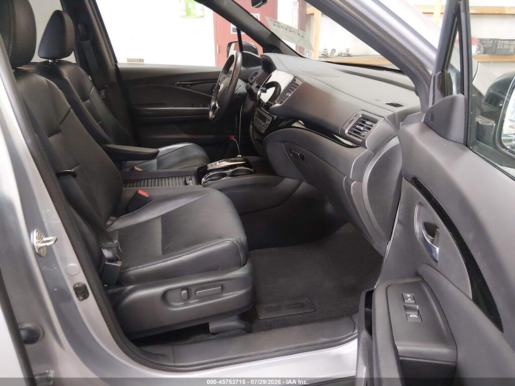 5FNYF8H99KB008265 2019 HONDA PASSPORT photo no. 5