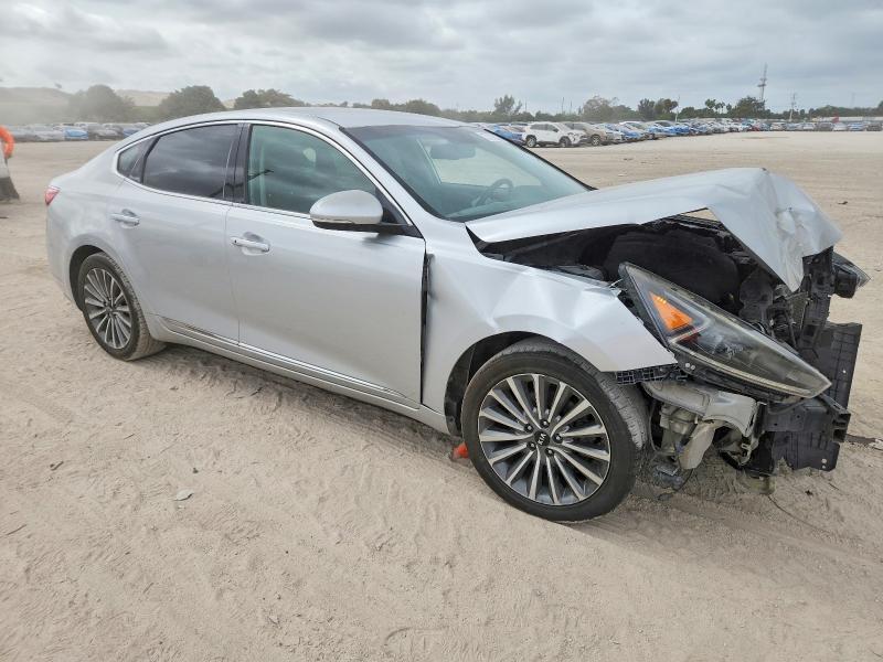 2017 KIA CADENZA PREMIUM — Фото 4 из 12