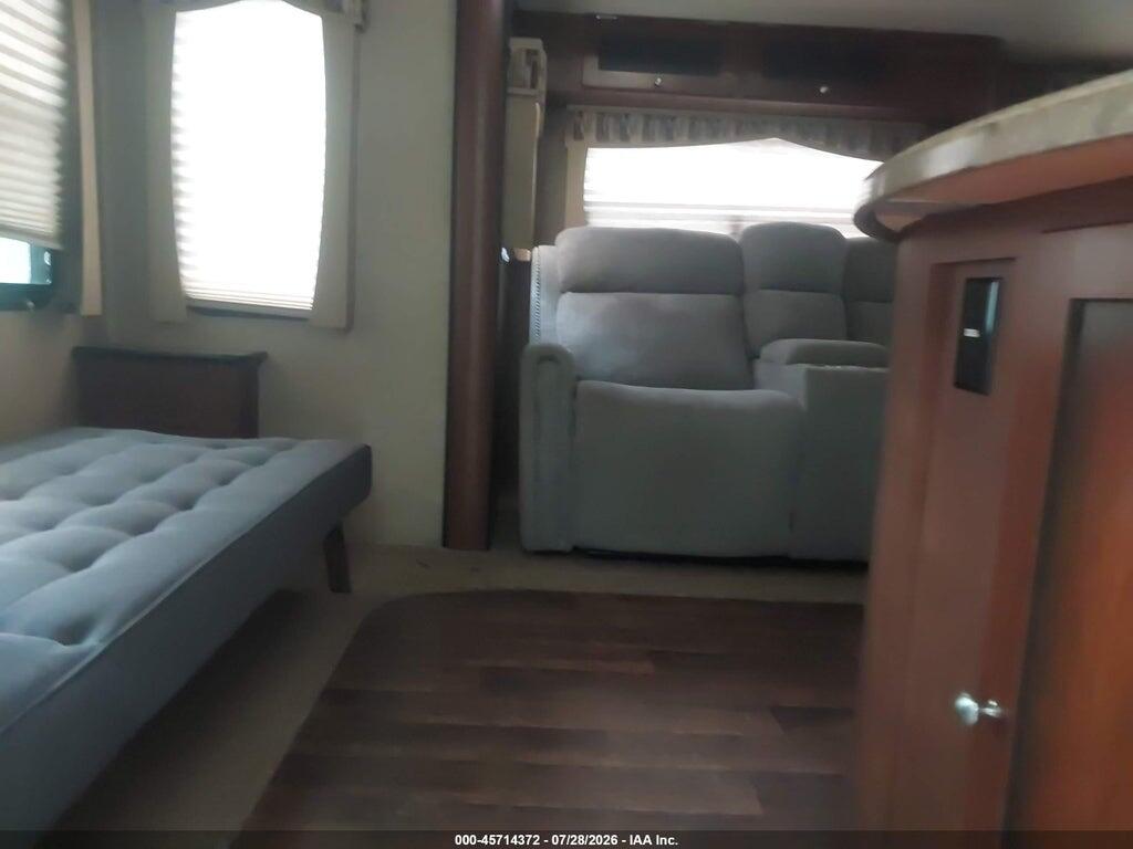 47CTS5P28DK172149 2013 DUTCHMEN KODIAK 263RLSL TRAVEL TRAILER photo no. 8