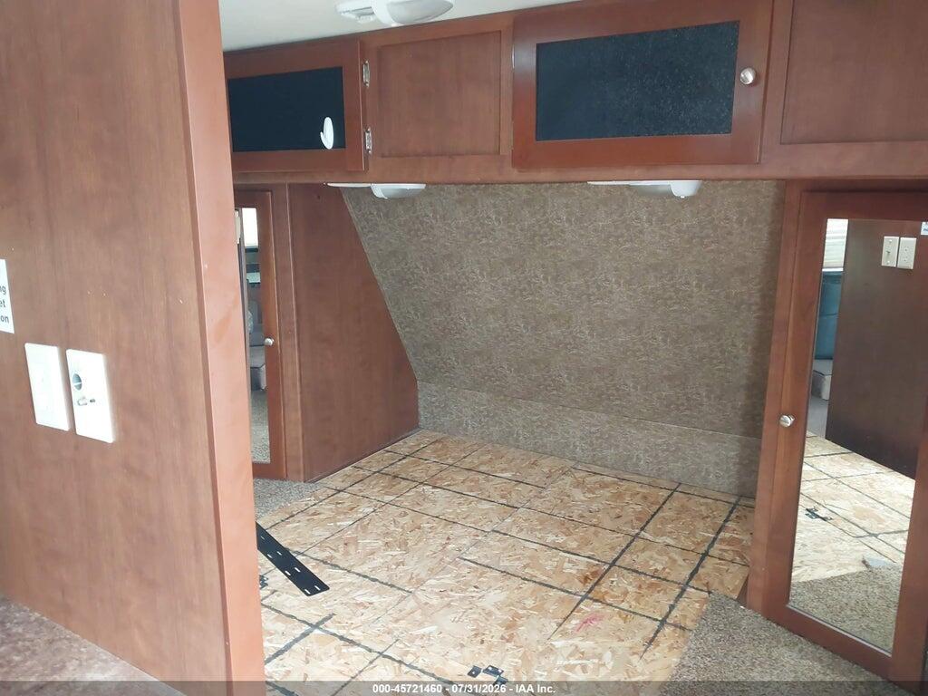 47CTS5R29DK170942 2013 KODIAK EXPRESS 283BH photo no. 5