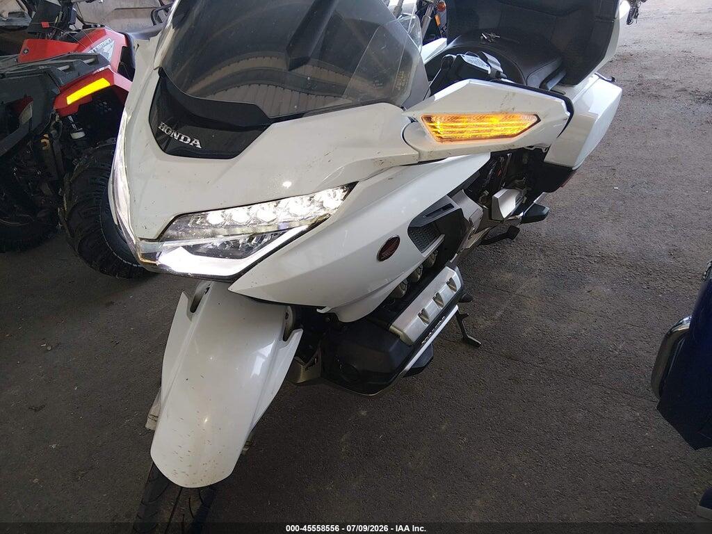 JH2SC7907JK001087 2018 HONDA GL1800 photo no. 5