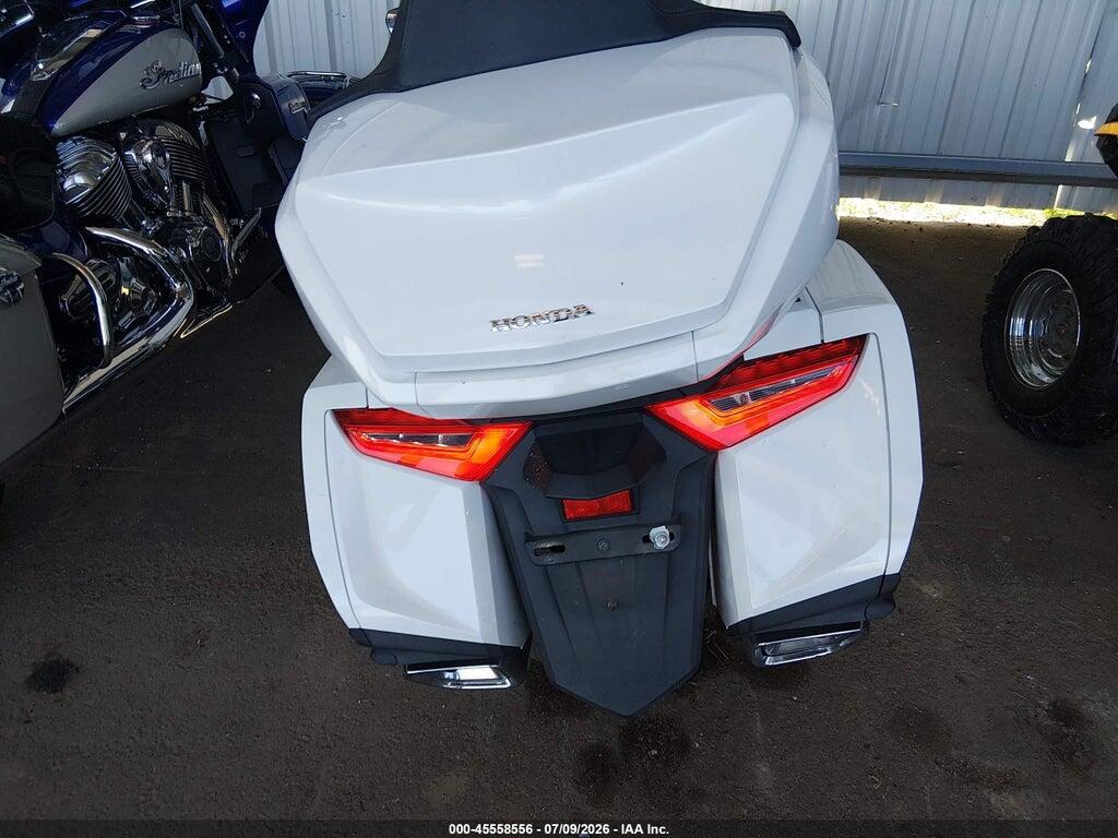 JH2SC7907JK001087 2018 HONDA GL1800 photo no. 6