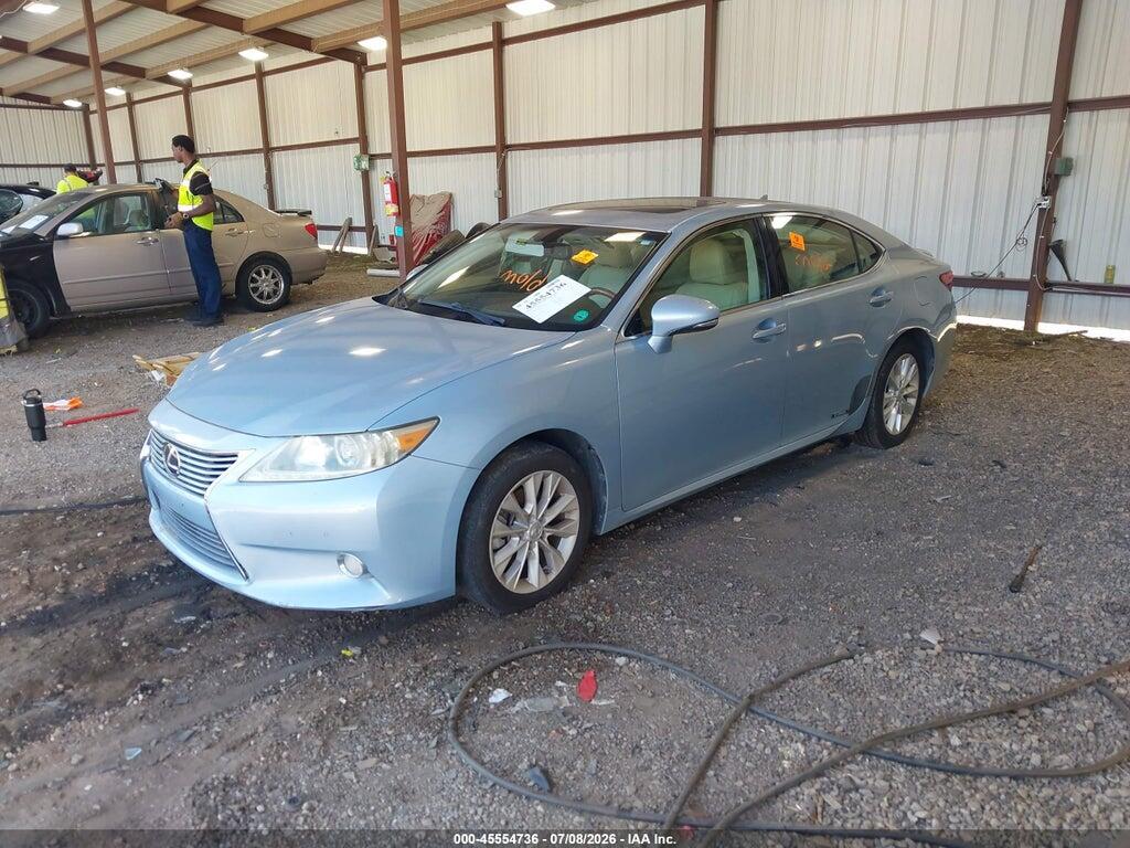 JTHBW1GG8D2001485 2013 LEXUS ES 300H photo no. 2