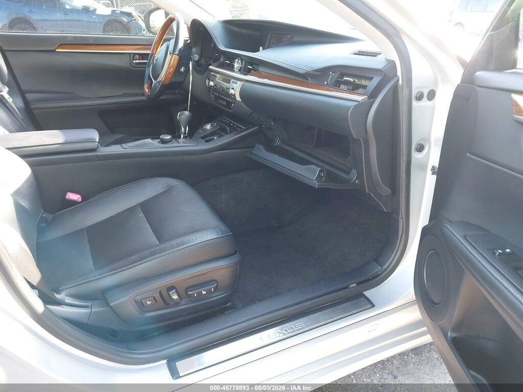 JTHBW1GG2D2026673 2013 LEXUS ES 300H photo no. 5