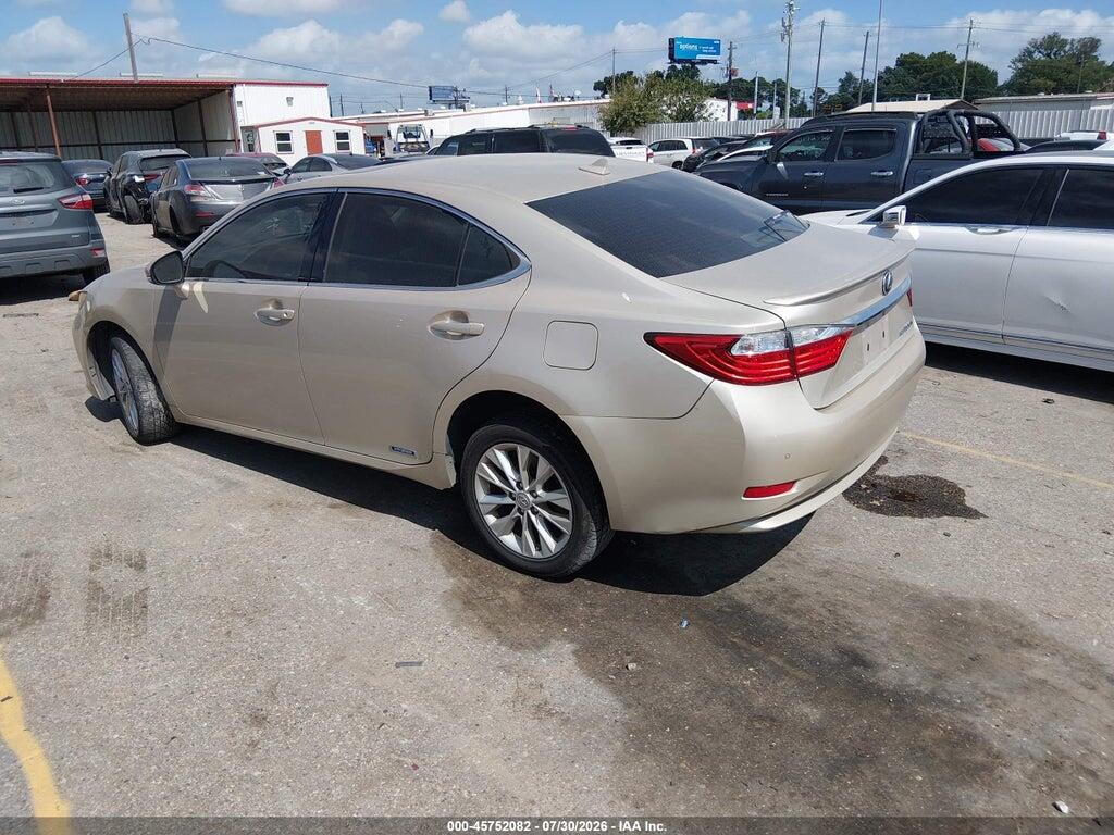 JTHBW1GGXD2013122 2013 LEXUS ES 300H photo no. 3