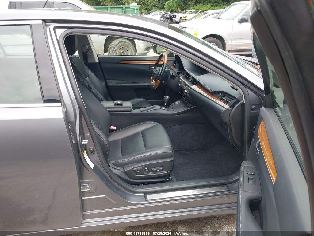 JTHBW1GG9D2005013 2013 LEXUS ES 300H photo no. 5