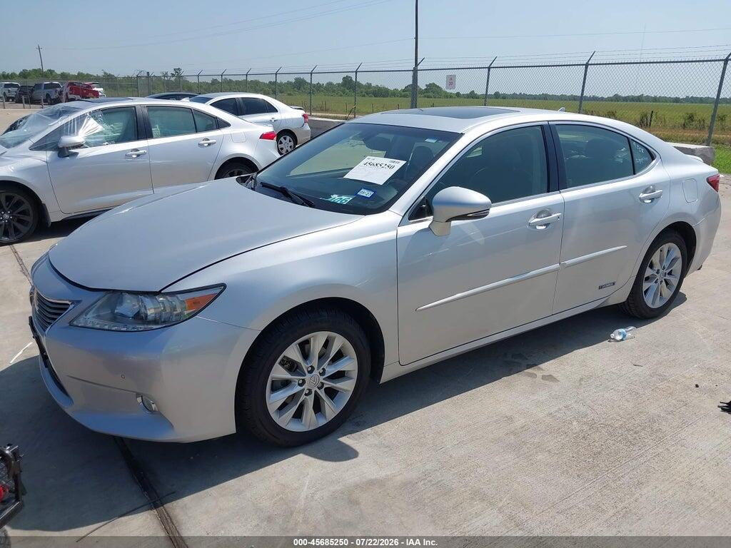 JTHBW1GG7D2028368 2013 LEXUS ES 300H photo no. 2