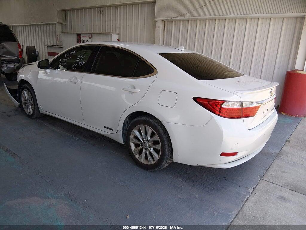 JTHBW1GG0D2010732 2013 LEXUS ES 300H photo no. 3