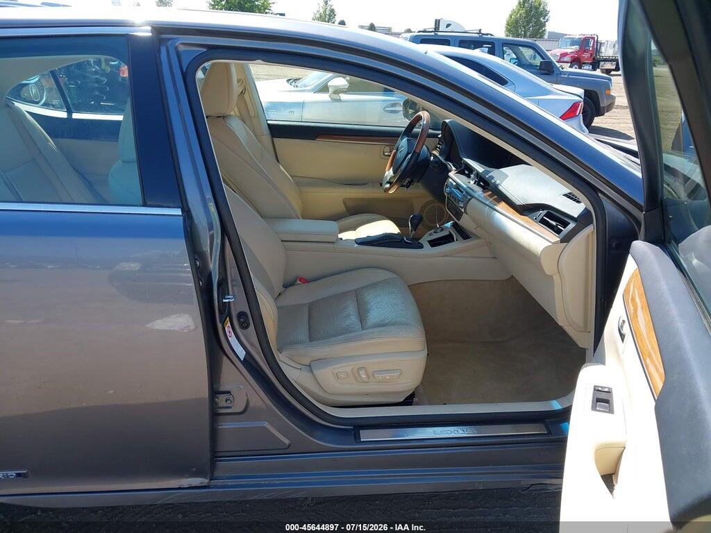 JTHBW1GG1D2028351 2013 LEXUS ES 300H photo no. 5
