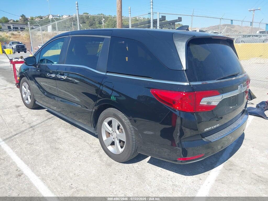 5FNRL6H71JB071312 2018 HONDA ODYSSEY photo no. 3
