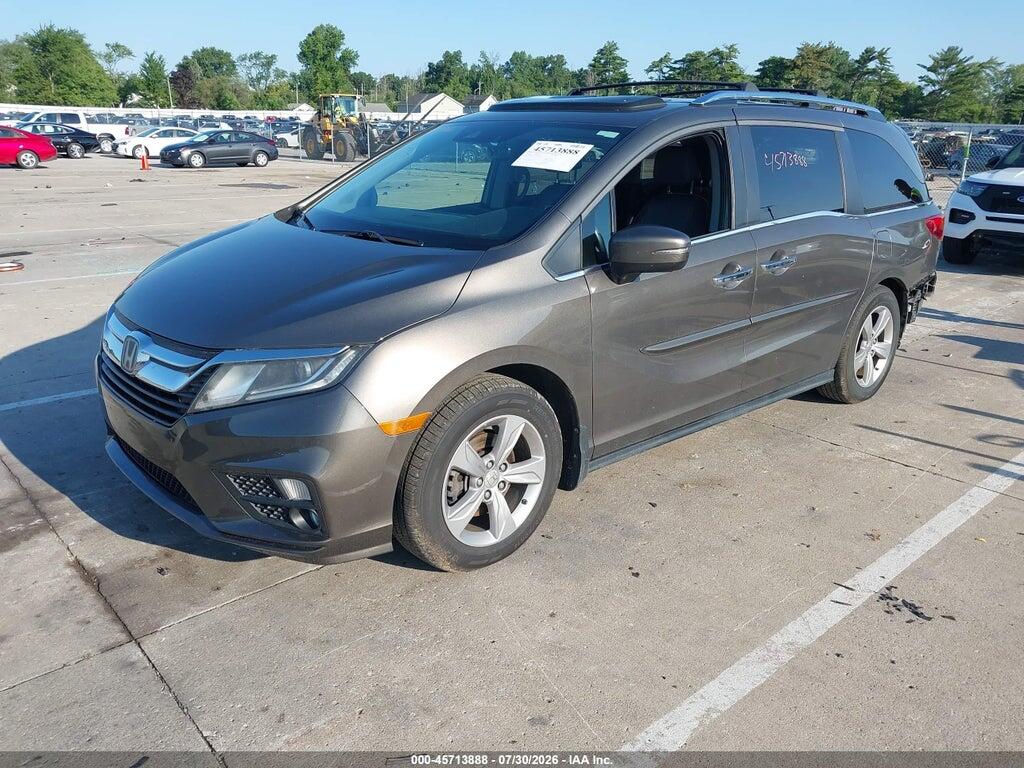 5FNRL6H79JB084924 2018 HONDA ODYSSEY photo no. 2