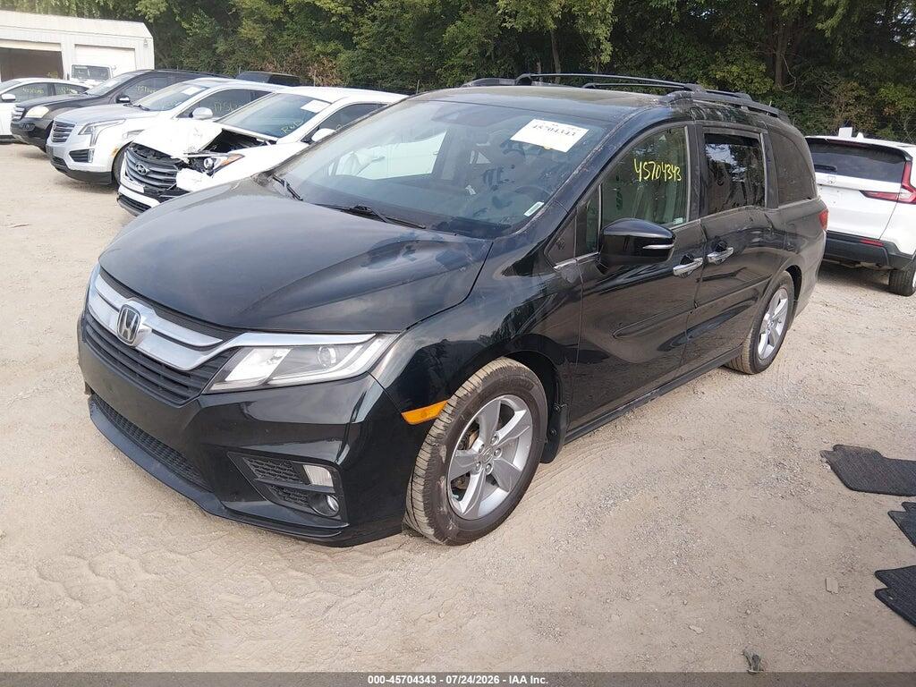 5FNRL6H70JB098002 2018 HONDA ODYSSEY photo no. 2