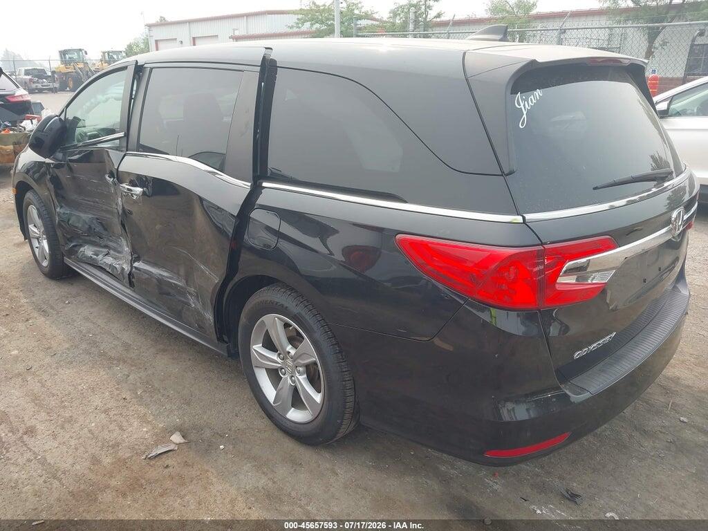 5FNRL6H70JB050645 2018 HONDA ODYSSEY photo no. 3