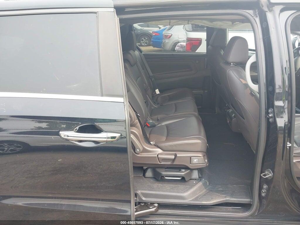 5FNRL6H70JB050645 2018 HONDA ODYSSEY photo no. 8