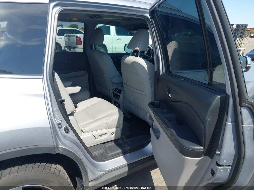 5FNYF6H04JB012776 2018 HONDA PILOT photo no. 8