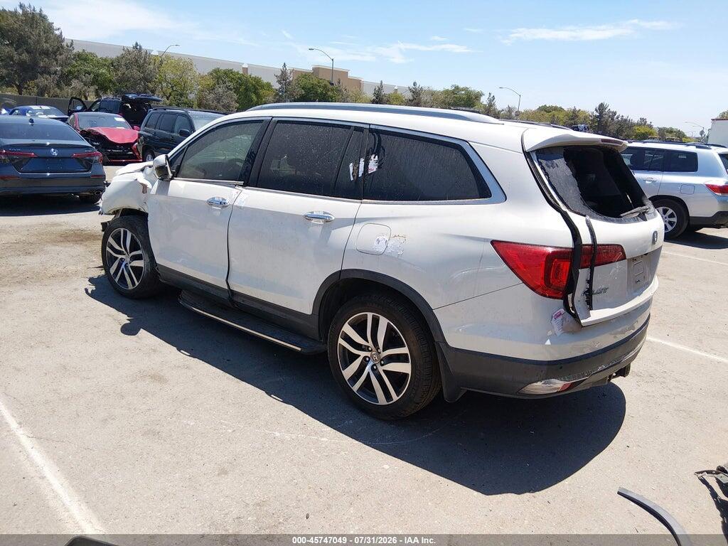 5FNYF6H06JB003027 2018 HONDA PILOT photo no. 3