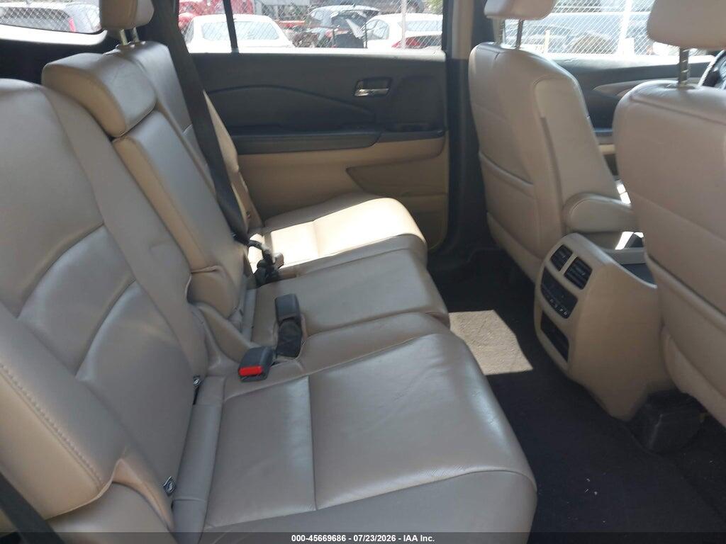 5FNYF6H56JB020633 2018 HONDA PILOT photo no. 8