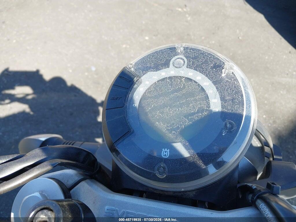 VBKUNJ406KM266197 2019 HUSQVARNA SVARTPILEN 401 photo no. 7