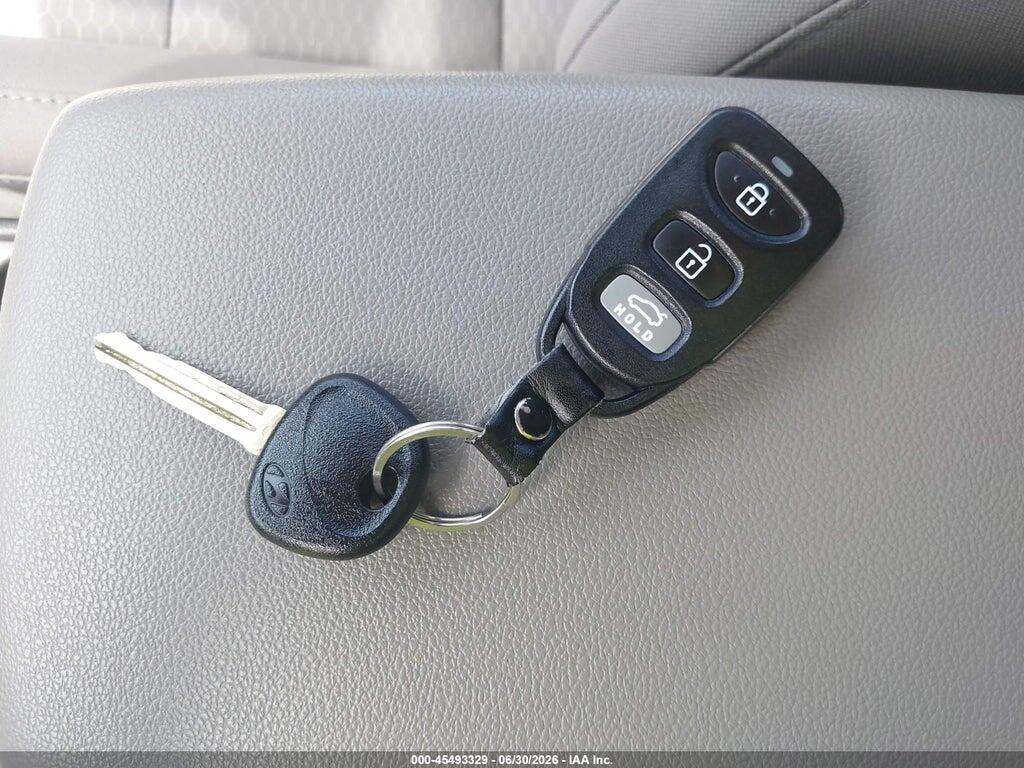 5NPD74LF1KH488708 2019 HYUNDAI ELANTRA photo no. 11