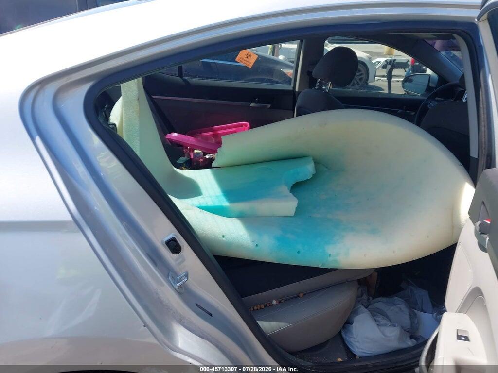 5NPD74LF3KH485972 2019 HYUNDAI ELANTRA photo no. 8