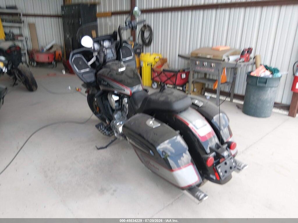 56KLCBRR2L3390128 2020 INDIAN MOTORCYCLE CO. CHALLENGER photo no. 3