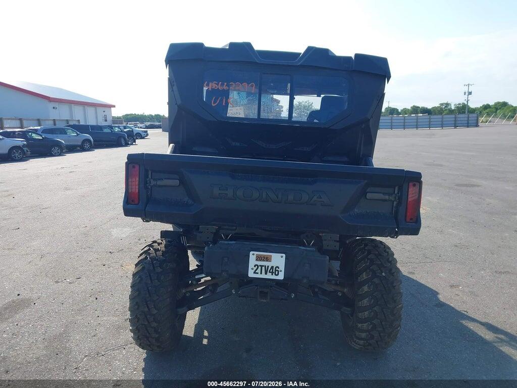 1HFVE04A8J4200358 2018 HONDA SXS1000 photo no. 6