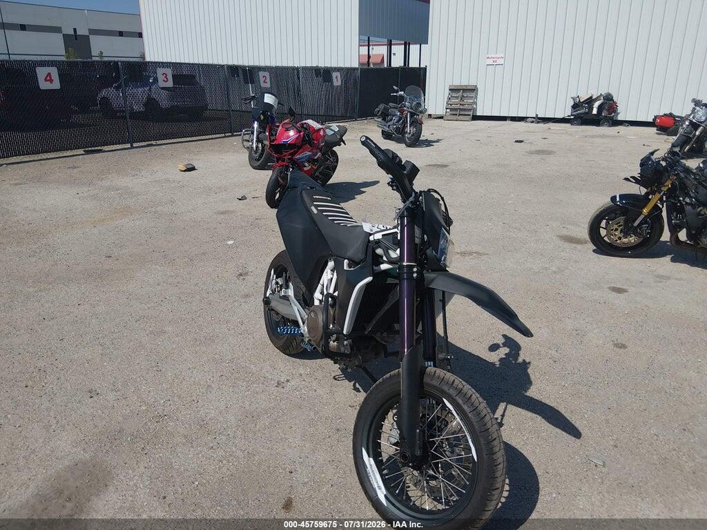 2018 HUSQVARNA SUPERMOTO 701 VBKUSV409JM714849