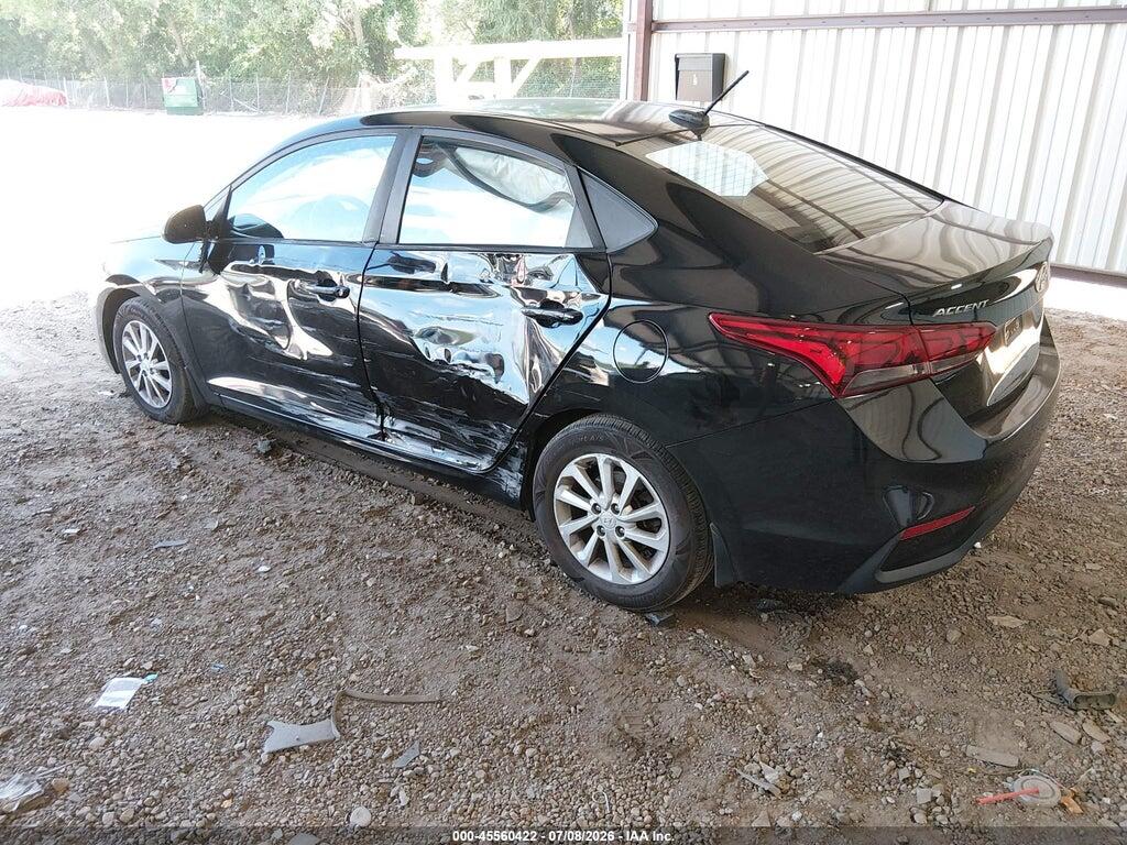 3KPC24A30JE024945 2018 HYUNDAI ACCENT photo no. 3