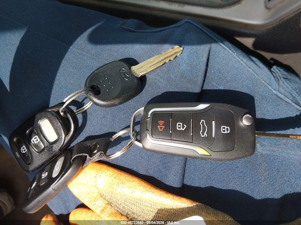 5NPD74LF5JH389050 2018 HYUNDAI ELANTRA photo no. 11